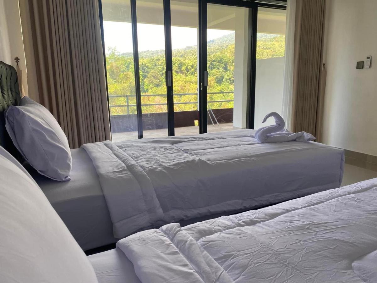 Twin room at the Dragonfly Senaru Lodge