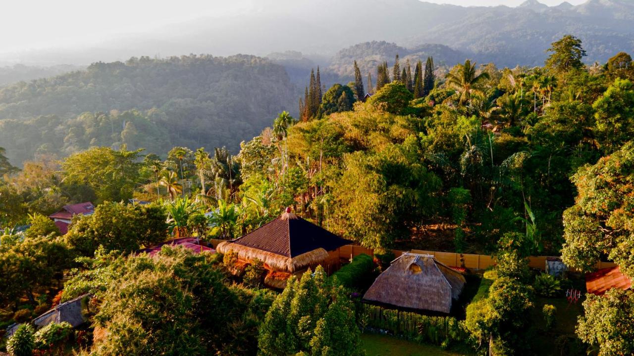 Morning views over Rinjani Lighthouse