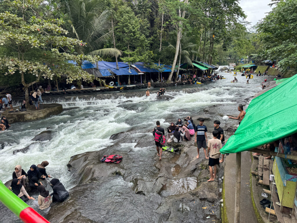 Lombok River tubing: How to Visit Bawak Goak Sesaot 12 Local families enjoying their time at Bawak Goak Sesaot, Lombok