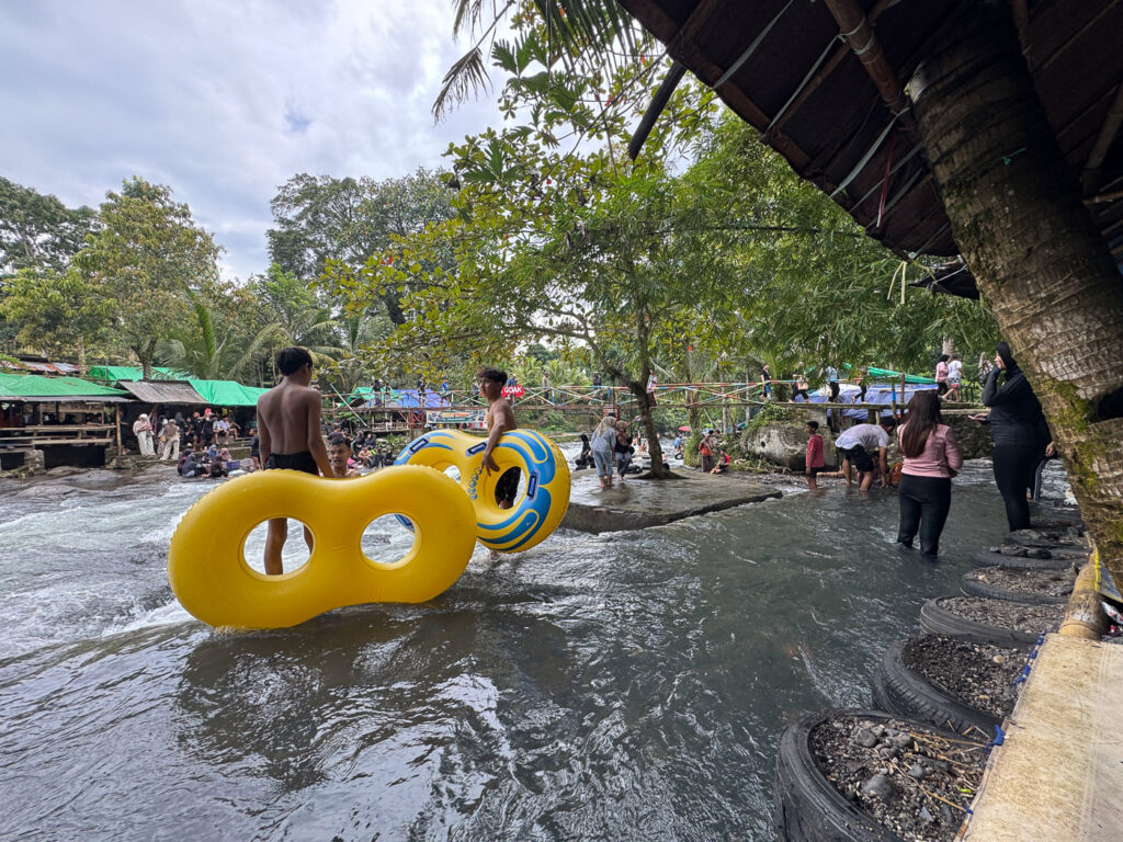 Lombok River tubing: How to Visit Bawak Goak Sesaot 7 Bawak Goak Sesaot top platform swimming area